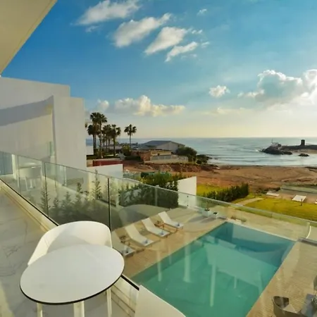 Villa Your Dream Holiday With Private Pool In Most Exclusive Neighbourhood Paralimni 1332