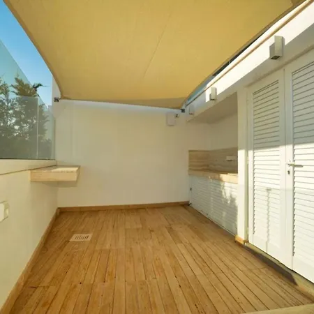 Villa Your Dream Holiday With Private Pool In Most Exclusive Neighbourhood Paralimni 1332